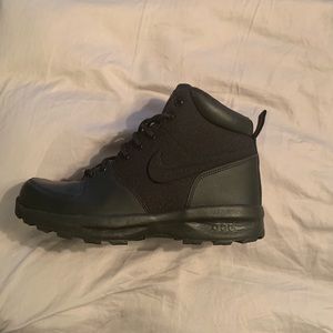 New Nike ACG boots!!